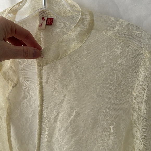 Seven7 cream lace long-sleeved tunic. Size 14/16. - Picture 3 of 8